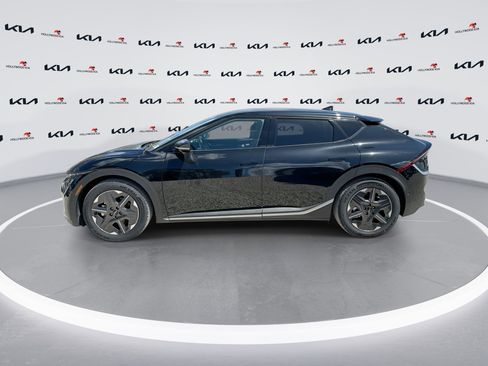 New 2025 Kia EV6 Light w/ Light LR Technology Package image 5