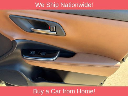 Used 2025 Toyota Crown Signia AWD/4WD image 29