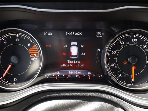 Used 2020 Jeep Cherokee Limited FWD image 43