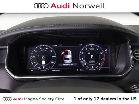 Used 2020 Land Rover Range Rover HSE AWD/4WD image 32