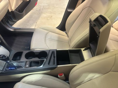 Used 2015 Hyundai Sonata Limited w/ Option Group 05 image 19