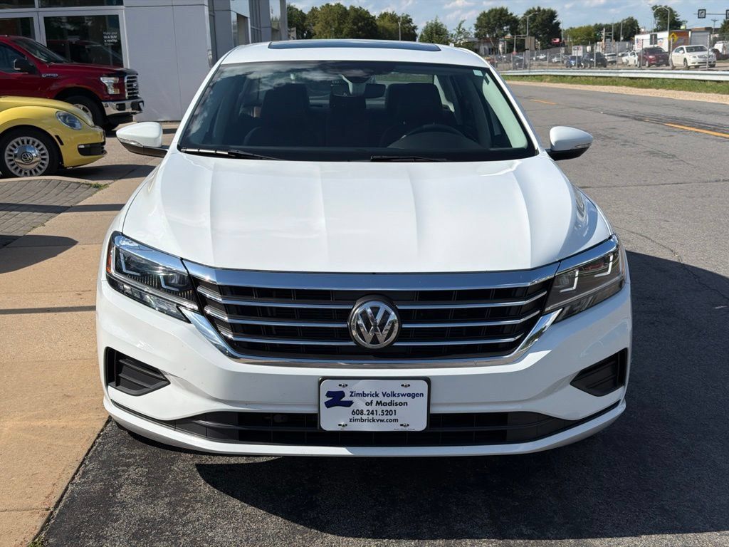 Used 2022 Volkswagen Passat 2.0T SE FWD image 3