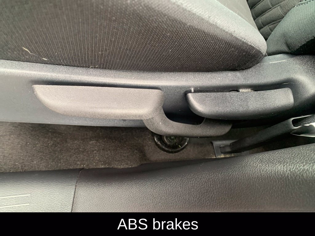 Certified 2023 Nissan Kicks SV FWD image 16