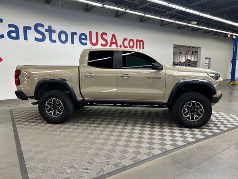 Used 2023 Chevrolet Colorado ZR2 w/ ZR2 Convenience Package III AWD/4WD image 9