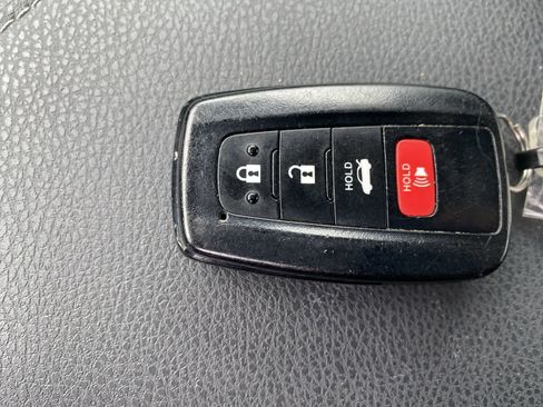 Used 2024 Toyota Camry XLE w/ Navigation Package AWD/4WD image 34