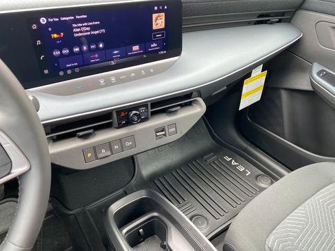 New 2026 Nissan Leaf image 17