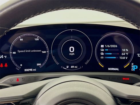 Used 2022 Porsche Taycan image 17