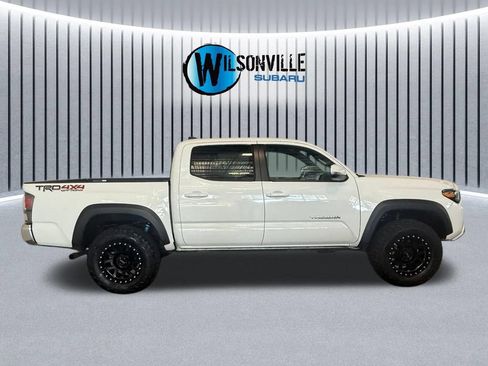 Used 2021 Toyota Tacoma TRD Off-Road AWD/4WD image 15