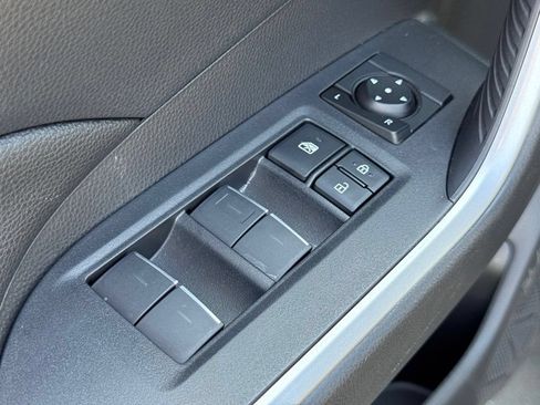 Certified 2025 Toyota RAV4 XLE FWD image 18