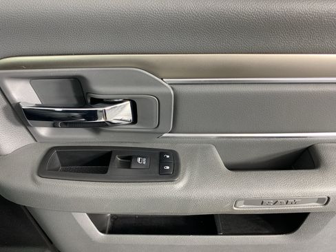 Used 2019 RAM 1500 Big Horn RWD image 37