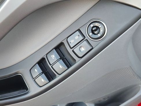 Used 2014 Hyundai Elantra Sport image 17