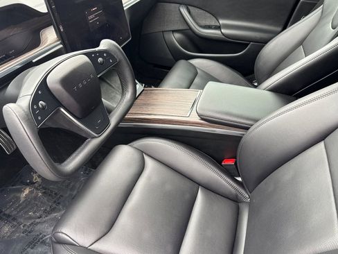 Used 2022 Tesla Model S AWD image 18