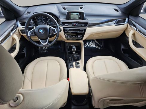 Used 2017 BMW X1 sDrive28i image 2