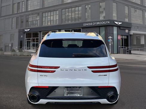Used 2023 Genesis GV70 3.5T Sport w/ Sport Prestige Package AWD/4WD image 4