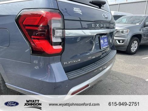 Used 2022 Ford Expedition Max Platinum RWD image 10
