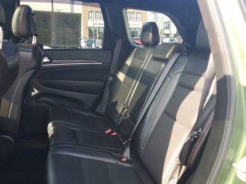 Used 2020 Jeep Grand Cherokee Trailhawk w/ Trailhawk Luxury Group AWD/4WD image 15