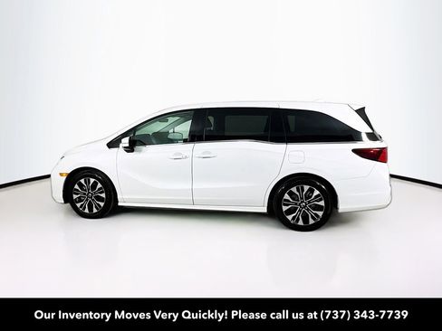 Used 2026 Honda Odyssey Elite image 4