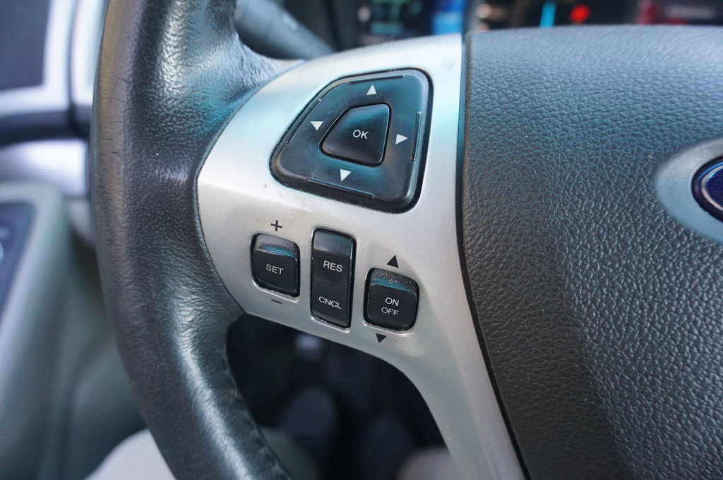 Used 2013 Ford Explorer XLT FWD image 7