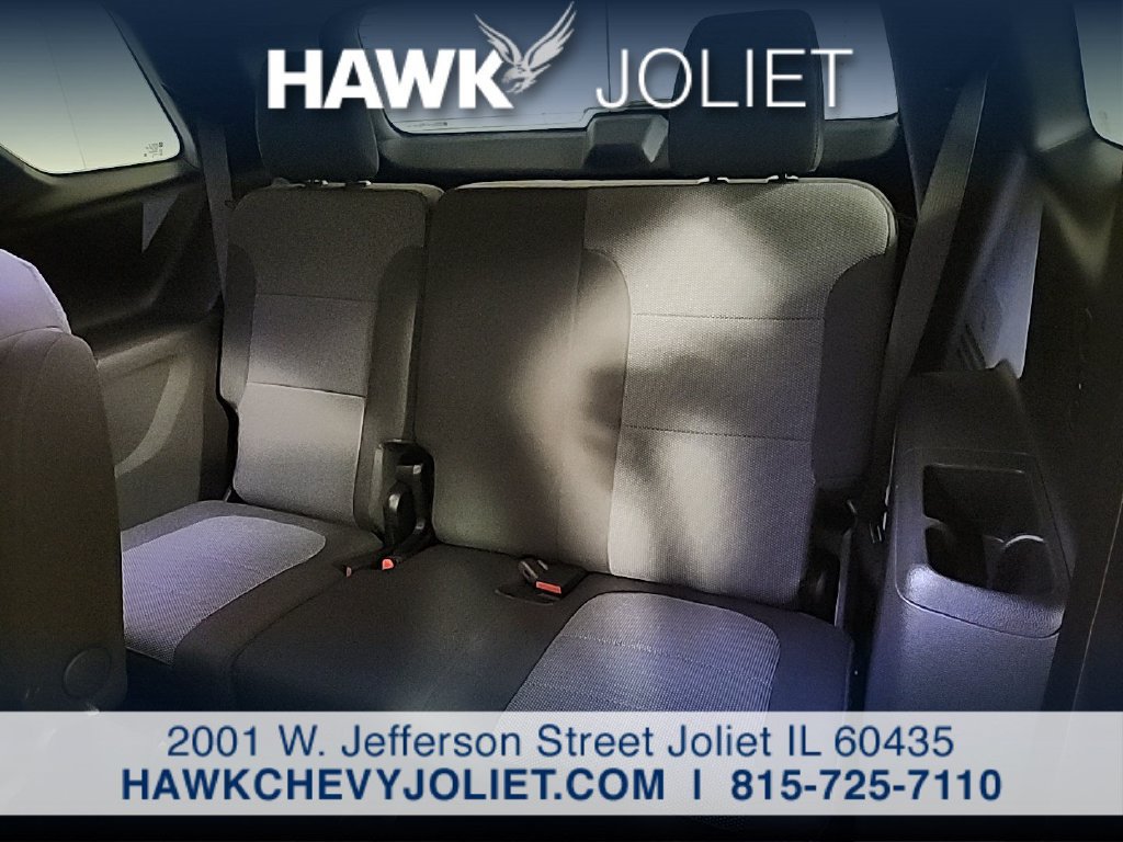 Used 2023 Chevrolet Traverse LT FWD image 11