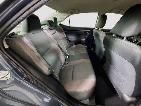 Used 2018 Toyota Corolla LE w/ Carpet Mat Package (TMS) FWD image 26