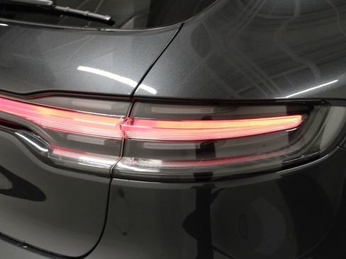 Certified 2023 Porsche Macan Turbo image 12