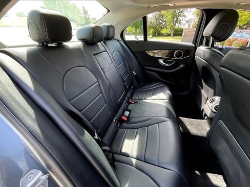 Used 2017 Mercedes-Benz C 300 4MATIC Sedan image 32