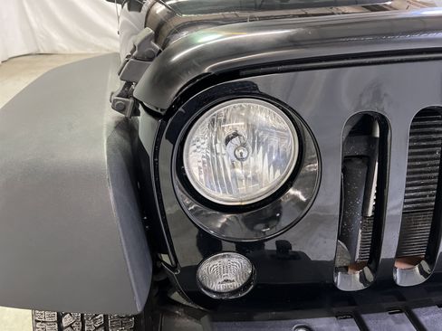 Used 2017 Jeep Wrangler Unlimited Sport w/ Quick Order Package 24S image 5