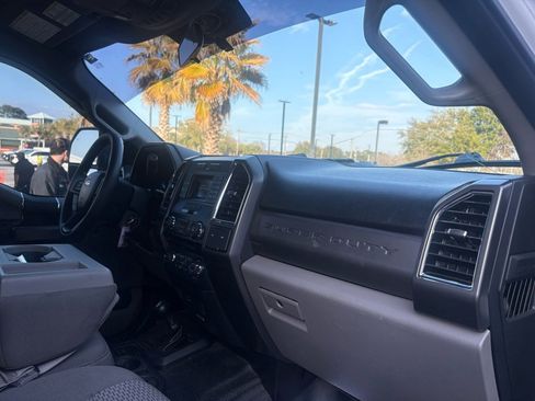 Used 2017 Ford F250 XLT image 21