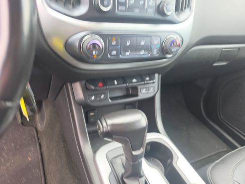 Used 2017 Chevrolet Colorado LT w/ Luxury Package, Chrome AWD/4WD image 20