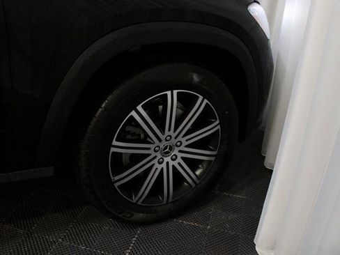 New 2025 Mercedes-Benz GLE 350 4MATIC image 12