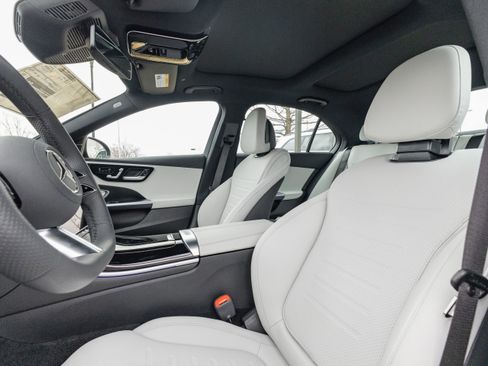 New 2026 Mercedes-Benz C 300 4MATIC Sedan image 12
