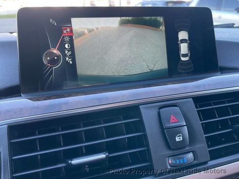 Used 2016 BMW 328i xDrive Sedan AWD/4WD image 23