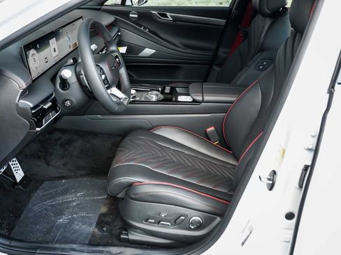 New 2026 Genesis G80 2.5T Sport Prestige image 16