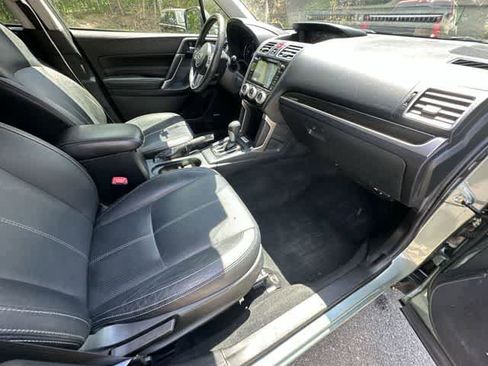 Used 2018 Subaru Forester 2.5i Touring w/ Popular Package #3B AWD/4WD image 19