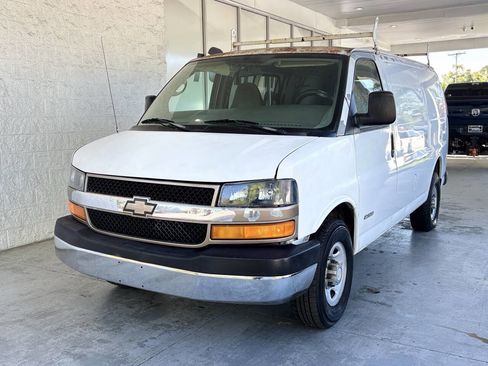 Used 2006 Chevrolet Express 2500 2500 3dr Van image 3