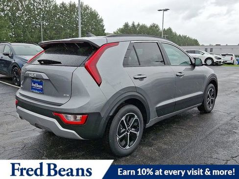New 2025 Kia Niro EX image 4