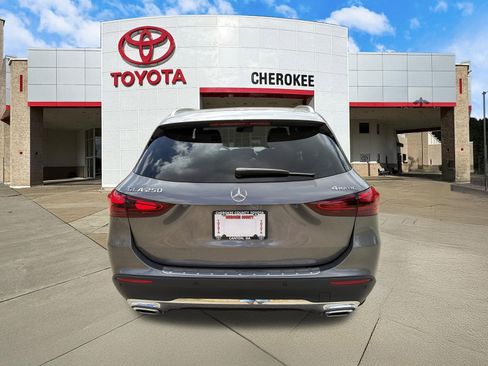 Used 2025 Mercedes-Benz GLA 250 4MATIC image 6