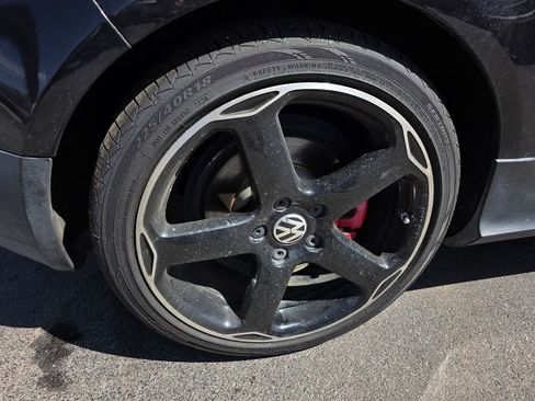 Used 2009 Volkswagen GTI 2-Door FWD image 9