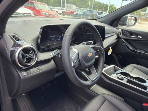 New 2026 Chevrolet Equinox LT w/ Convenience Package II AWD/4WD image 14