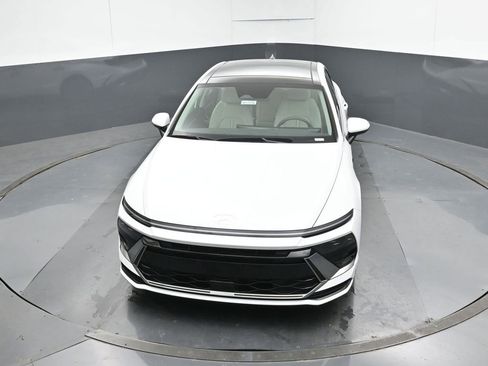 New 2026 Hyundai Sonata SEL image 17