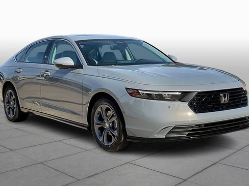 New 2025 Honda Accord EX-L image 2