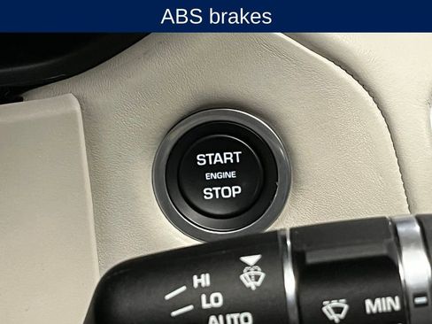 Used 2018 Land Rover Range Rover Velar R-Dynamic HSE image 13