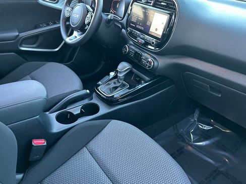 Certified 2024 Kia Soul S image 13