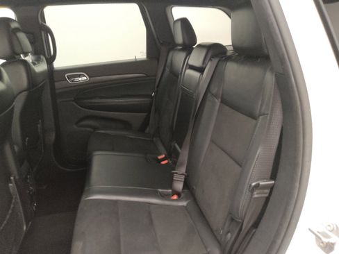 Used 2019 Jeep Grand Cherokee Altitude image 18