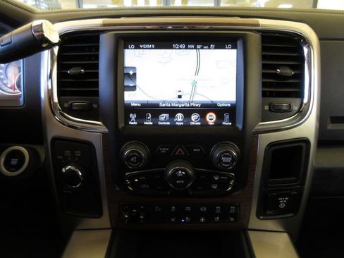 Used 2017 RAM 2500 Laramie w/ Convenience Group image 19