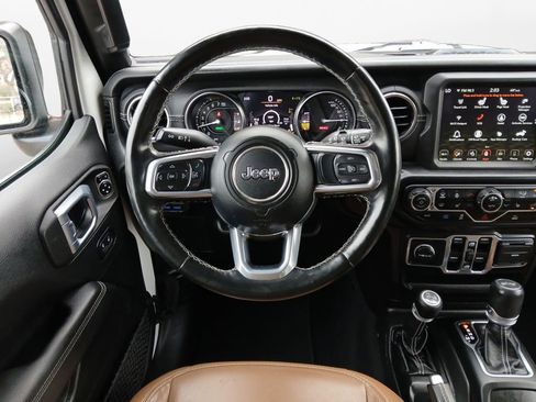 Used 2021 Jeep Wrangler Unlimited Sahara w/ Cold Weather Group image 19