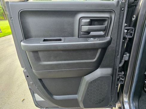 Used 2017 RAM 1500 Express image 22