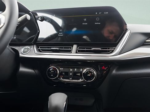 New 2026 Chevrolet Trax ACTIV w/ Sunroof Package image 12