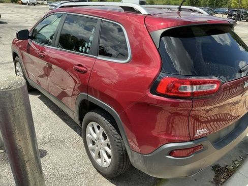 Used 2015 Jeep Cherokee Latitude FWD image 11