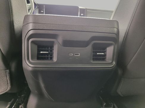 Certified 2026 Chevrolet Silverado 1500 RST AWD/4WD image 24